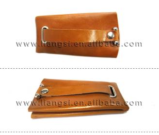【FREE SHIPPING】LIAMS fashion genuine leather brown key pouch